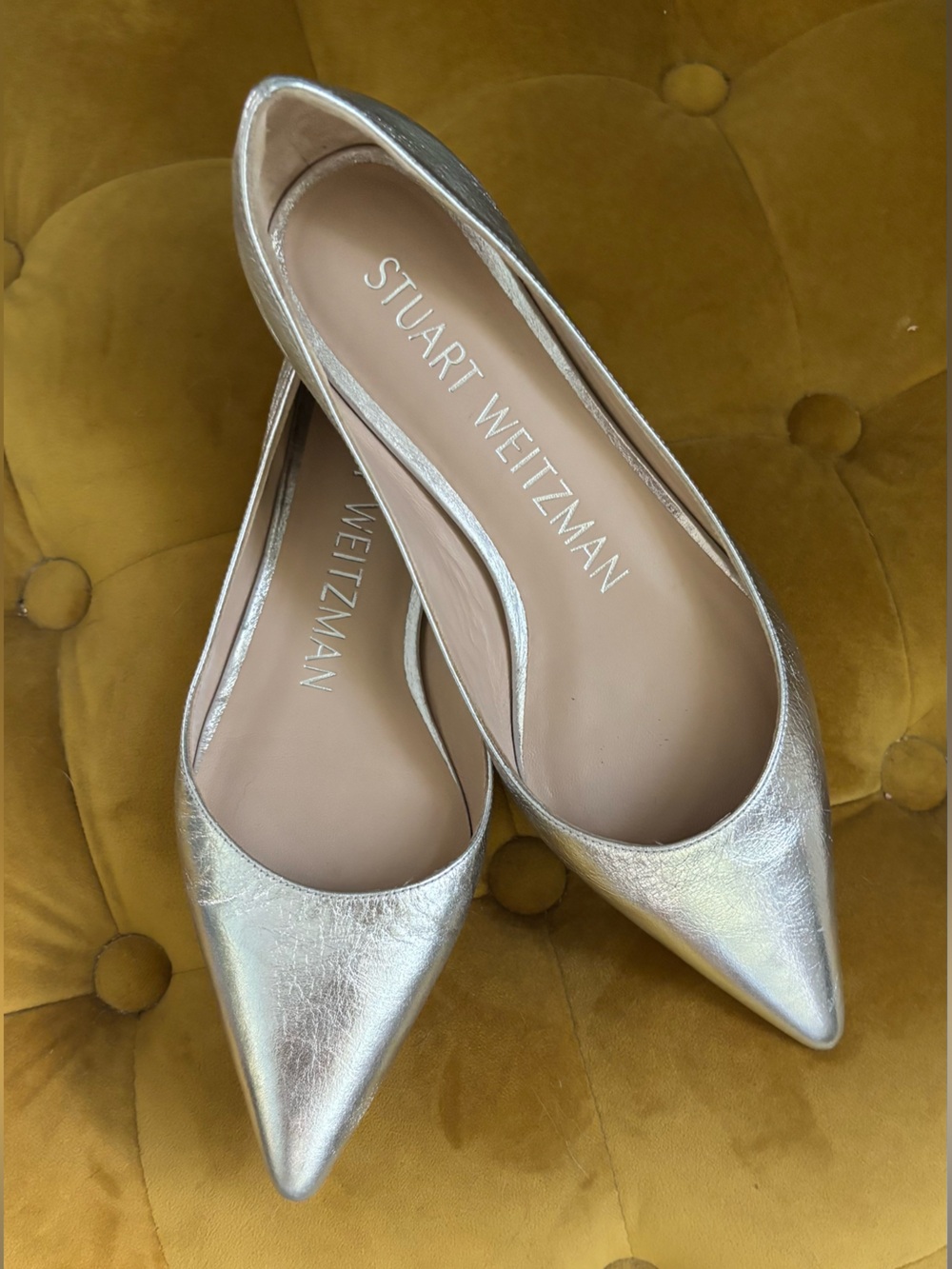 Stuart Weitzman Women's Silver Pointed-Toe Flats 5B - Picture 1 of 6
